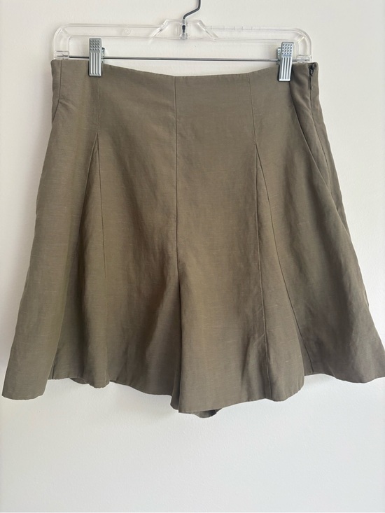 Club Monaco Pants - Club Monaco Skirty Olive A-Line Women’s Shorts sz 8 Classic Prep